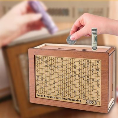 Kutia prej druri për kursimin e parave | COINSAVE